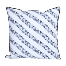 Load image into Gallery viewer, Ribbon Vouge