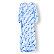 Load image into Gallery viewer, Ribbon Vogue