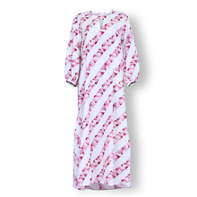 Load image into Gallery viewer, Ribbon Vogue